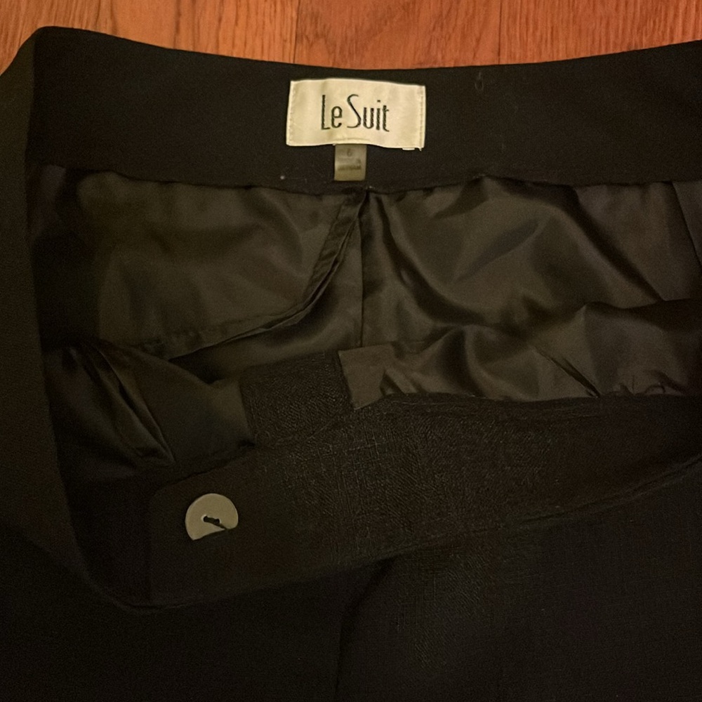Office dress pants | Le suit | size 6 - Picture 2 of 2